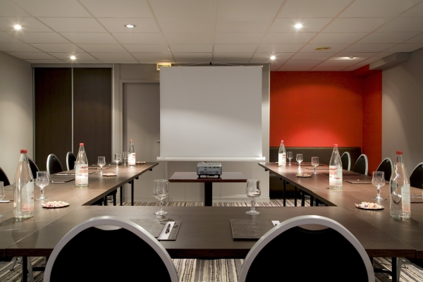 Comfort Hotel Lille - Mons En Baroeul
